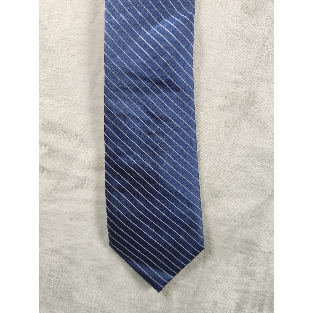 Calvin Klein Tie / Blue Striped / 100% Silk / L-57in & W-2.75in